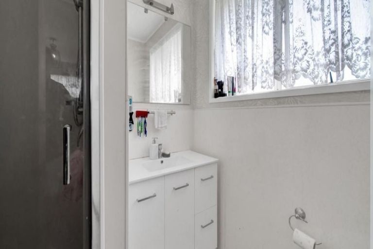 Photo of property in 162 Omata Road, Blagdon, New Plymouth, 4310