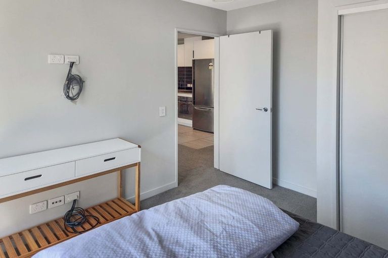 Photo of property in Pinnacle Apartments, E702/160 Victoria Street, Te Aro, Wellington, 6011