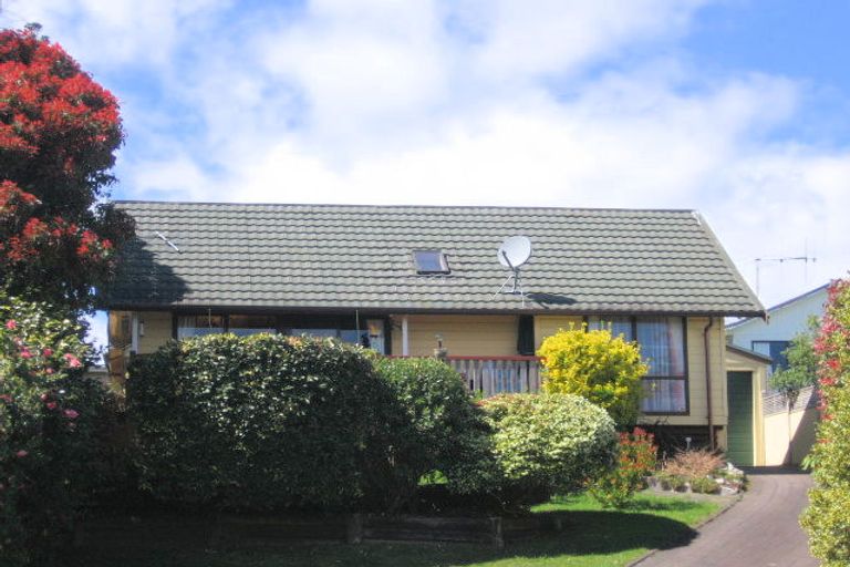 Photo of property in 12 Richmond Avenue, Richmond Heights, Taupo, 3330