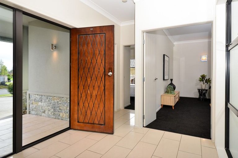 Photo of property in 16 Woodridge Drive, Flagstaff, Hamilton, 3210