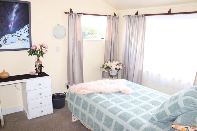 Photo of property in 8 Goodger Street, Waipukurau, 4200
