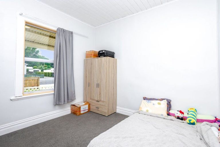 Photo of property in 15 Cole Street, Dannevirke, 4930