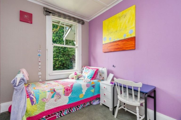 Photo of property in 65 Forest Lake Road, Forest Lake, Hamilton, 3200