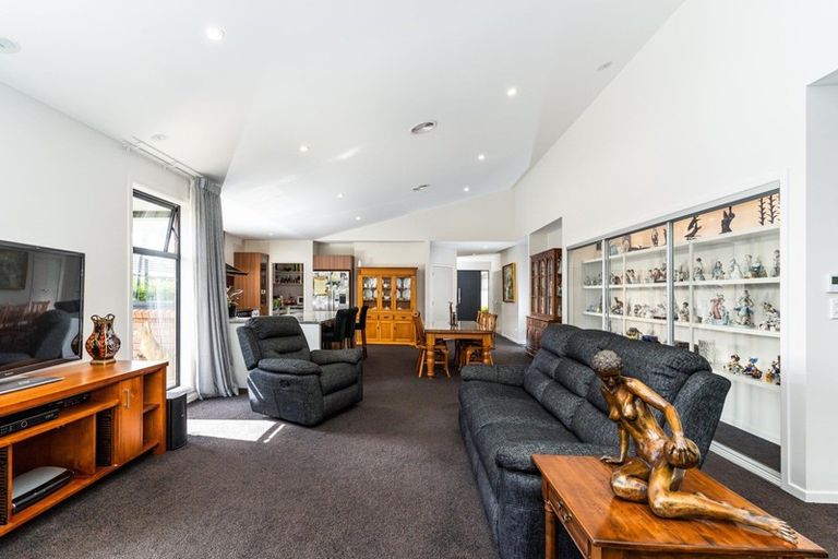 Photo of property in 8 Lancewood Avenue, Feilding, 4702