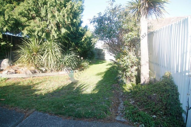 Photo of property in 47 Maces Road, Bromley, Christchurch, 8062