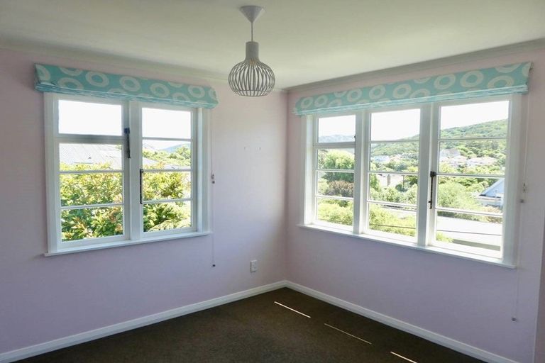 Photo of property in 72 Cashmere Avenue, Khandallah, Wellington, 6035