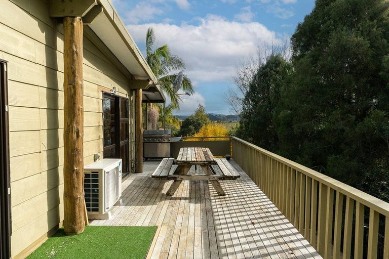 Photo of property in 16 Arawa Place, Onerahi, Whangarei, 0110