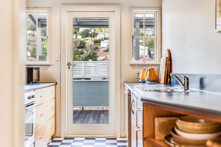Photo of property in 3 Waikato Street, Island Bay, Wellington, 6023