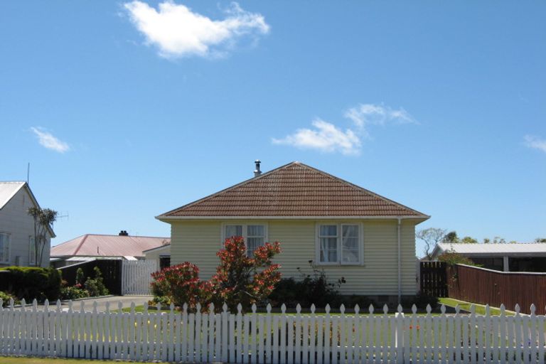 Photo of property in 39 Fonblanque Street, Westport, 7825