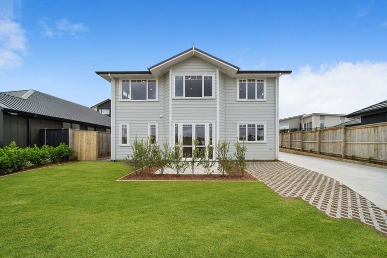 Photo of property in 26 Arohaina Avenue, Karaka, Papakura, 2124