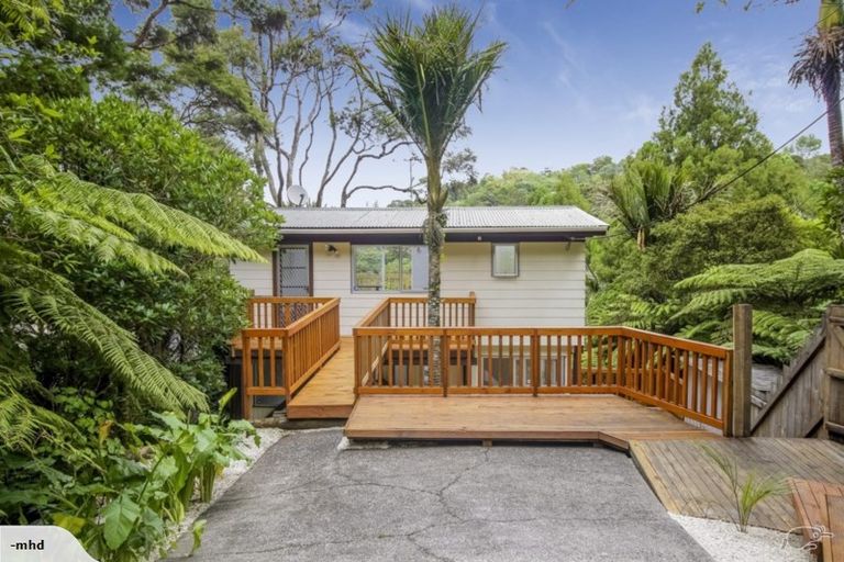 Photo of property in 29 Warner Park Avenue, Laingholm, Auckland, 0604