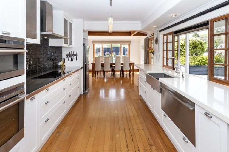 Photo of property in 92 Brownhill Road, Whitford, Manurewa, 2576