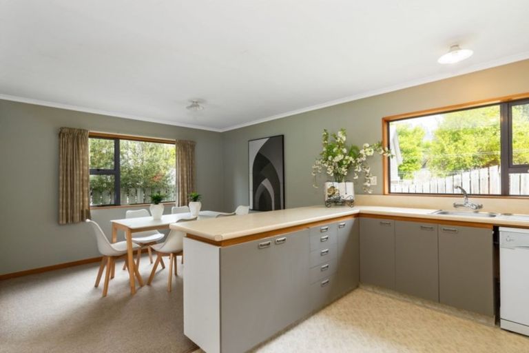 Photo of property in 44 Remarkables Crescent, Frankton, Queenstown, 9300