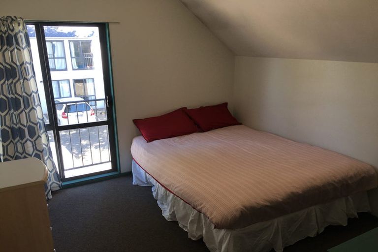 Photo of property in 12/74 Hansons Lane, Upper Riccarton, Christchurch, 8041