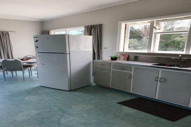 Photo of property in 147 Kawiu Road, Levin, 5510