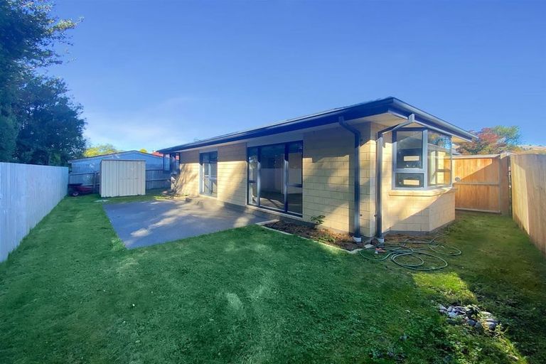 Photo of property in 2/2 Gates Lane, Woolston, Christchurch, 8023