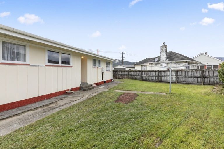 Photo of property in 8 Rimu Street, Wainuiomata, Lower Hutt, 5014