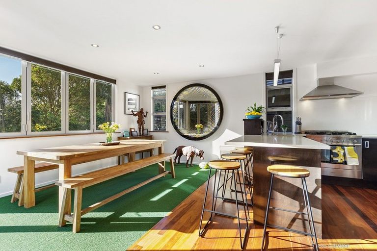 Photo of property in 30b Kaihuia Street, Northland, Wellington, 6012