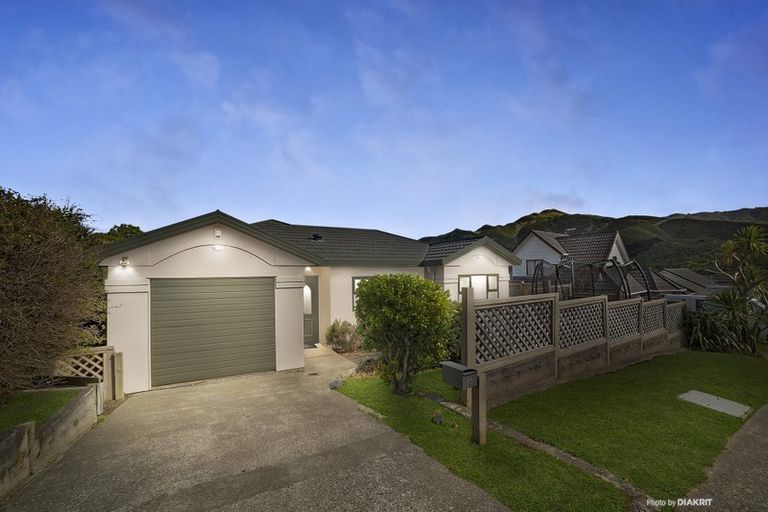 Photo of property in 15 Murchison Street, Island Bay, Wellington, 6023