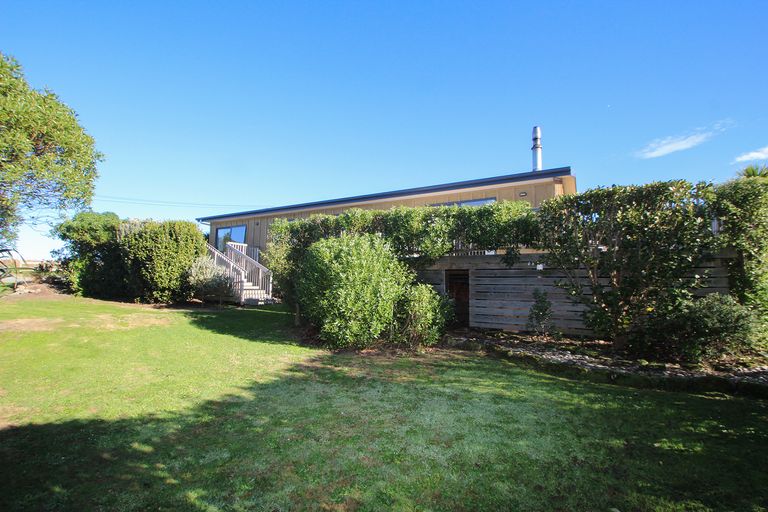 Photo of property in 32 Magdala Street, Kakanui, Oamaru, 9495