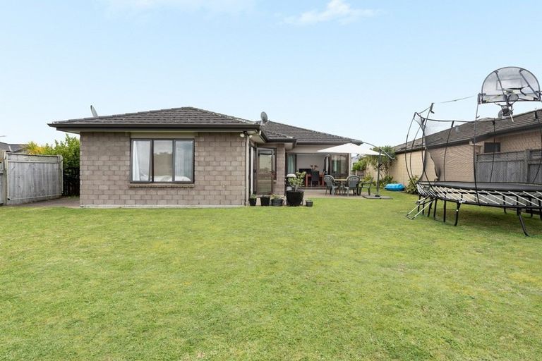 Photo of property in 27 Scoria Close, Pyes Pa, Tauranga, 3112