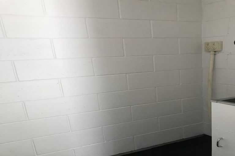 Photo of property in Paddington Apartments, 13/15 Mckinley Crescent, Brooklyn, Wellington, 6021