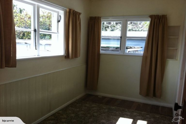 Photo of property in 5 Anderson Street, Hokowhitu, Palmerston North, 4410