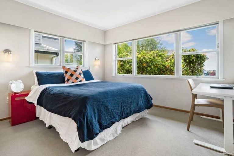 Photo of property in 283 Wellington Street, Pukekohe, 2120