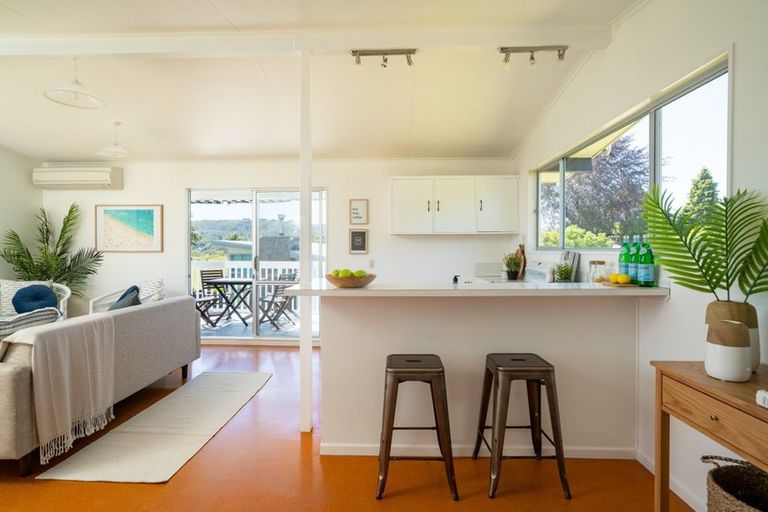 Photo of property in 10 Kinloch Road, Kinloch, Taupo, 3377