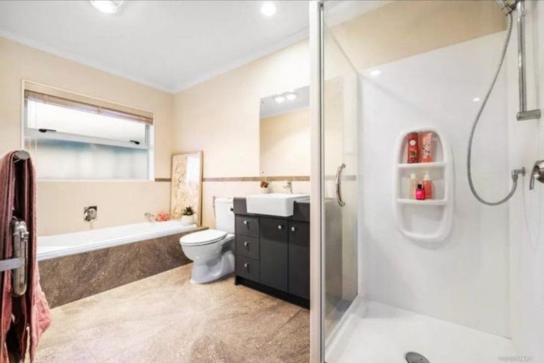 Photo of property in 30 Riviera Drive, Flat Bush, Auckland, 2019