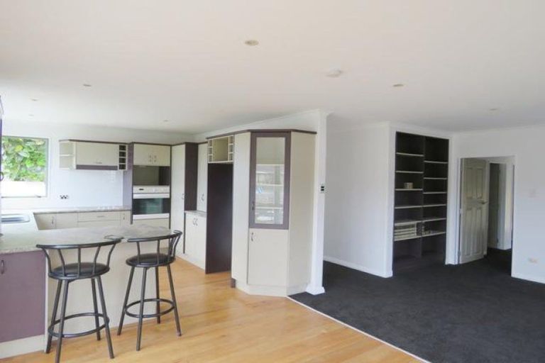 Photo of property in 53 Wallace Place, Westown, New Plymouth, 4310