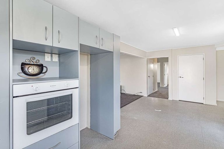 Photo of property in 41 Acacia Street, Kelvin Grove, Palmerston North, 4414