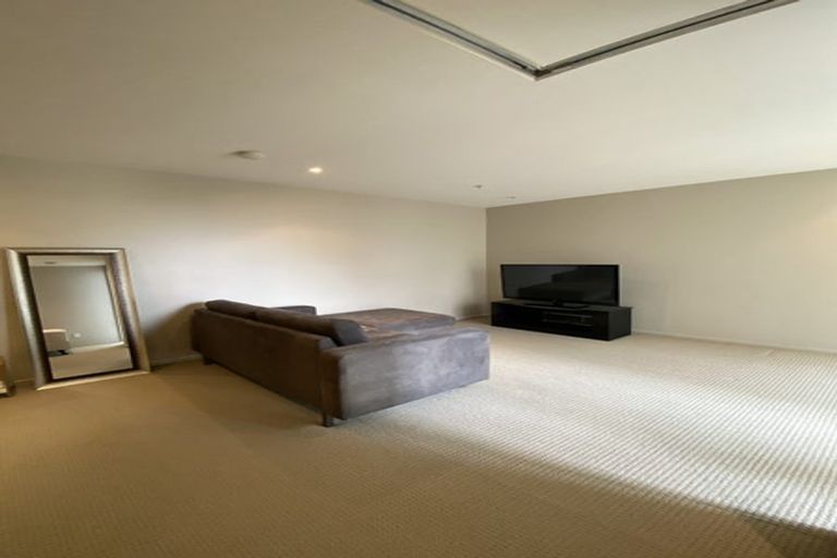 Photo of property in Trinity Apartments, 409/19 College Street, Te Aro, Wellington, 6011