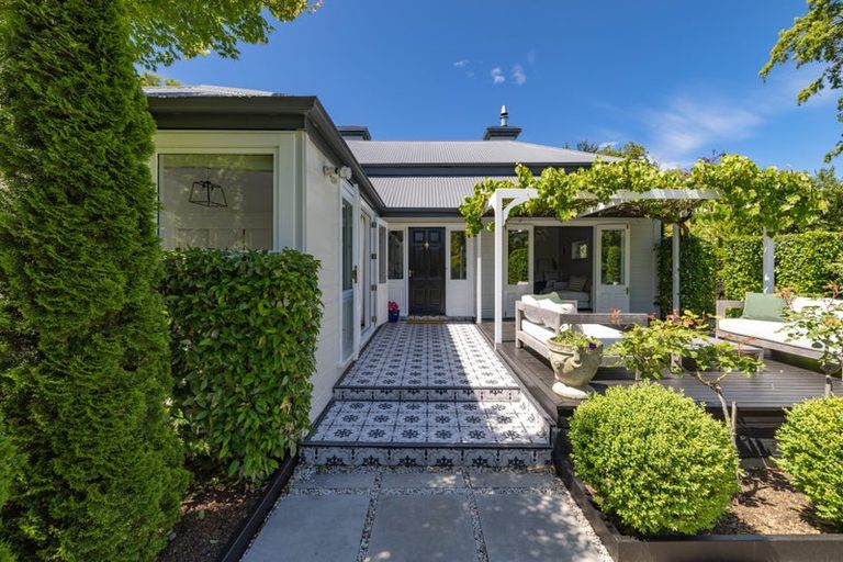 Photo of property in 34 Glandovey Road, Fendalton, Christchurch, 8052