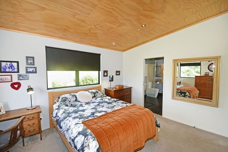 Photo of property in 5 Lupis Way, Kaiwaka, 0573