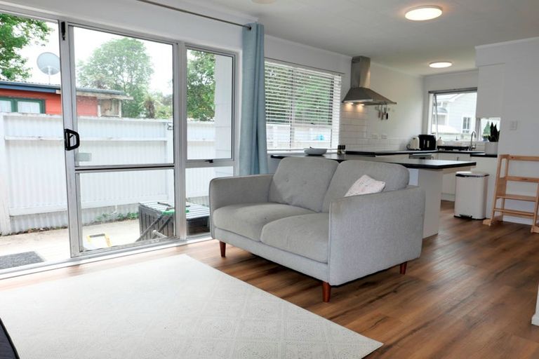 Photo of property in 18a Marere Avenue, Paraparaumu, 5032