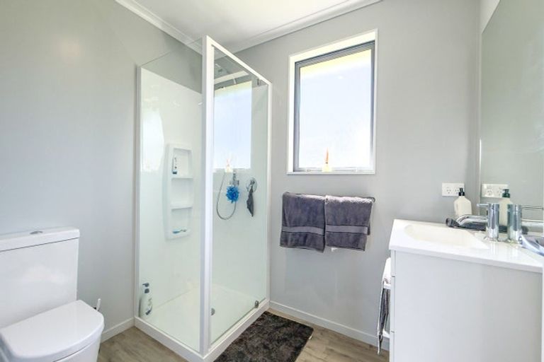 Photo of property in 100 Kon Tiki Road, Whiritoa, Whangamata, 3691