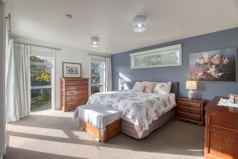 Photo of property in 38 Evesham Crescent, Spreydon, Christchurch, 8024