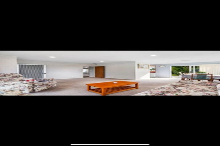 Photo of property in 6 Arima Place, Grenada Village, Wellington, 6037