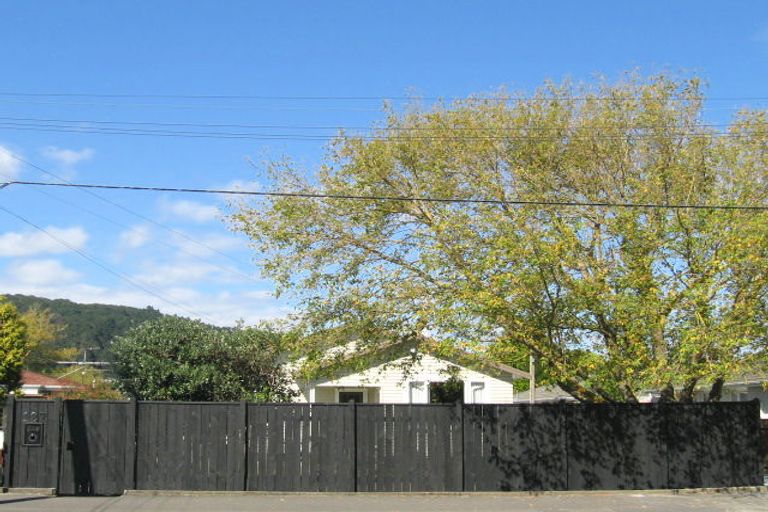 Photo of property in 127 Martin Street, Wallaceville, Upper Hutt, 5018