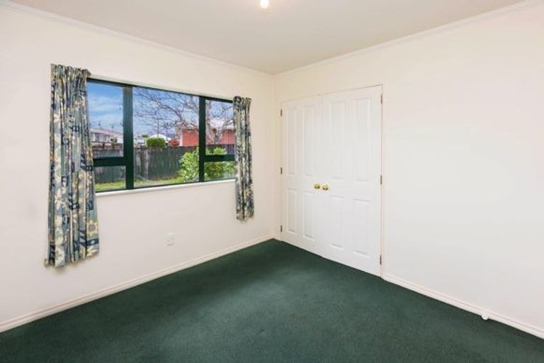 Photo of property in 20a Oxford Crescent, Ebdentown, Upper Hutt, 5018