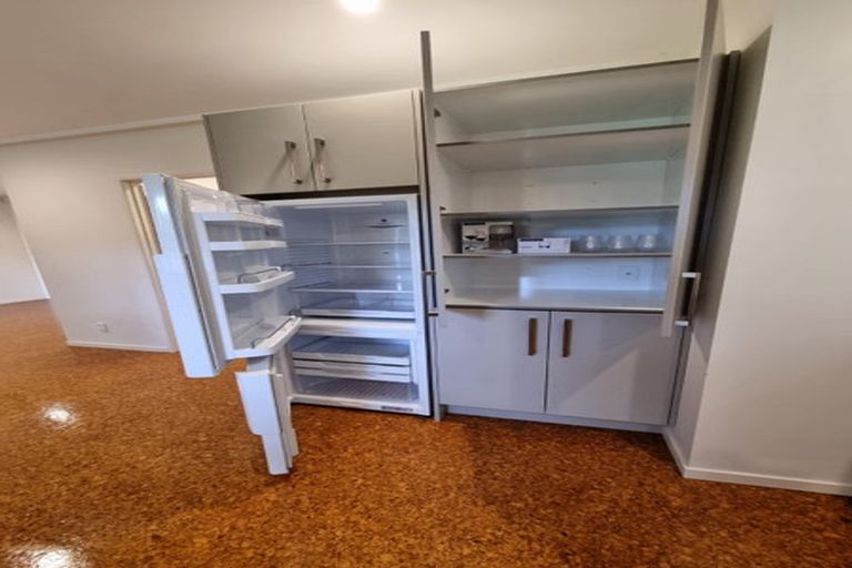 Photo of property in 22 Learmonth Avenue, Birkenhead, Auckland, 0626