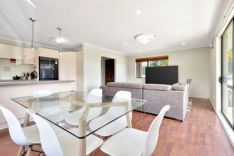 Photo of property in 2/127 Coronation Road, Papatoetoe, Auckland, 2025