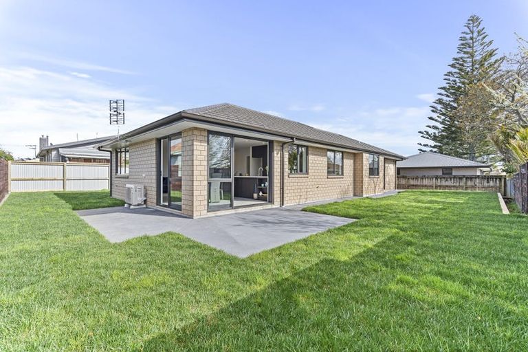 Photo of property in 37 Brown Street, Inglewood, 4330