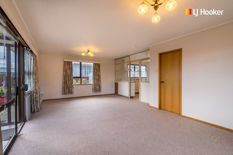 Photo of property in 171 Macandrew Road, South Dunedin, Dunedin, 9012