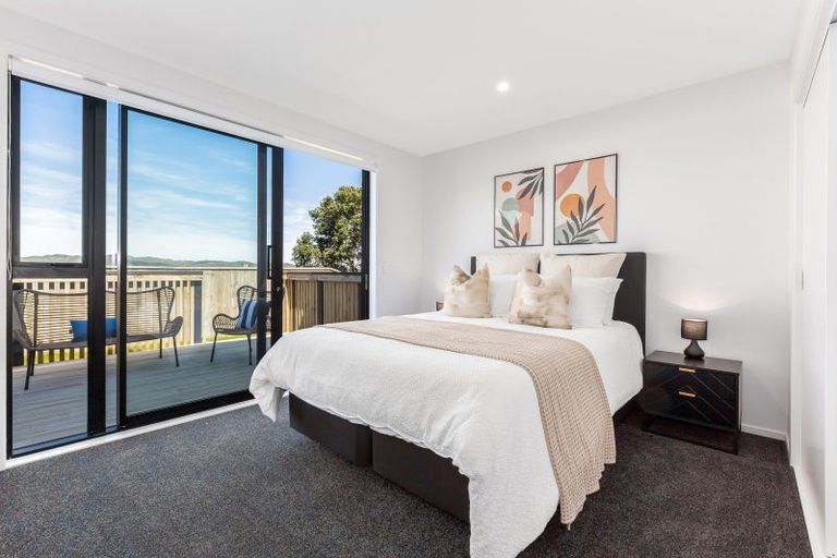 Photo of property in 6 Stockden Place, Karori, Wellington, 6012