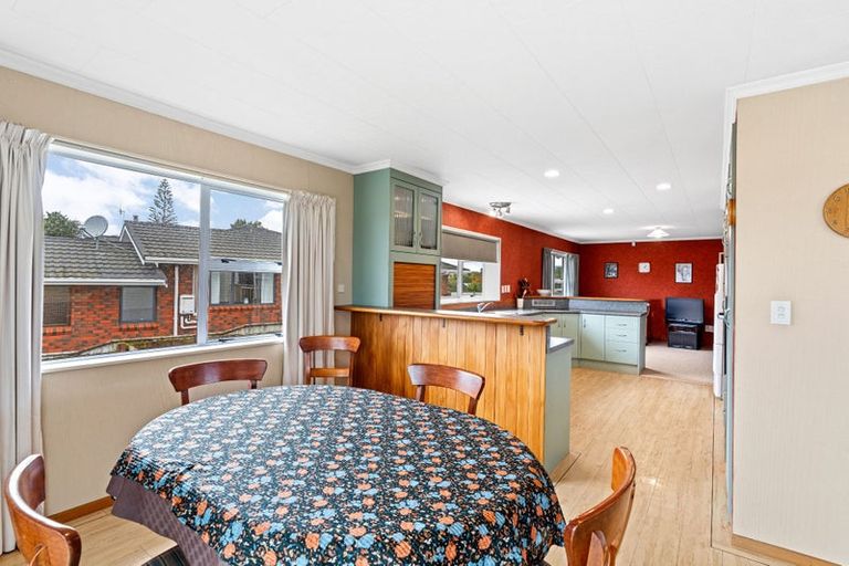 Photo of property in 62 Kawiu Road, Levin, 5510