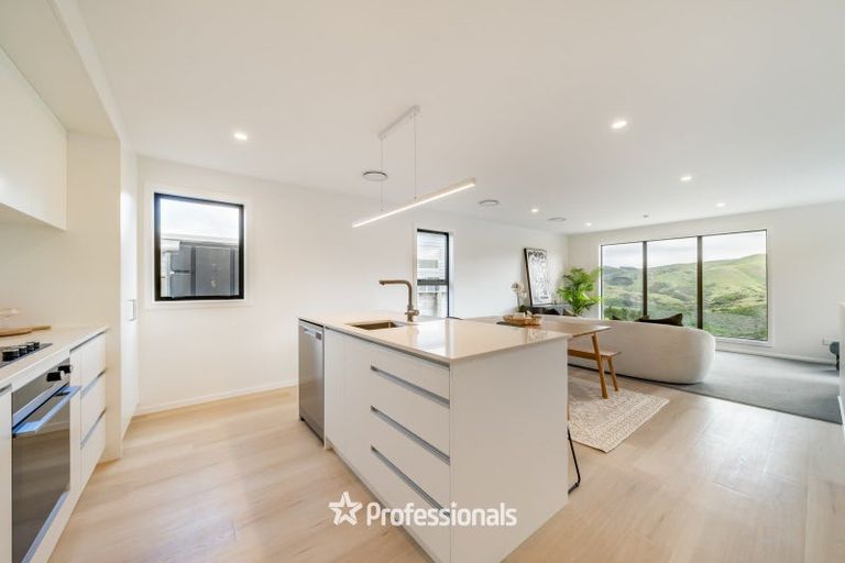 Photo of property in 28a Kaitangata Crescent, Kelson, Lower Hutt, 5010