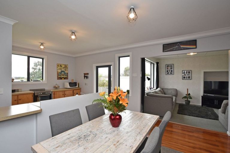 Photo of property in 6 Nichol Street, Heidelberg, Invercargill, 9812