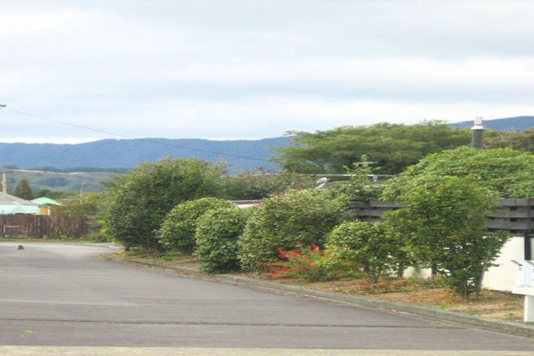 Photo of property in 70a Gibbons Street, Ebdentown, Upper Hutt, 5018